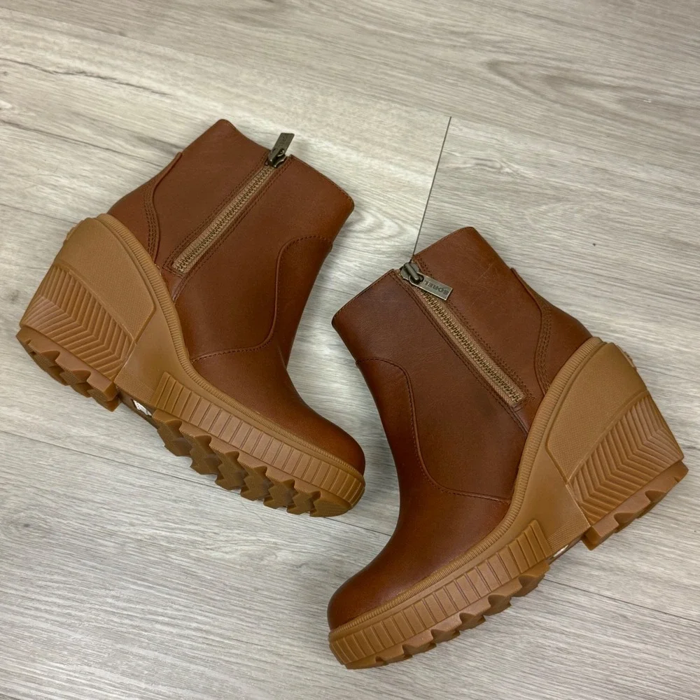 NWOB Sorel Brown‎ Ona Ave Zip Wedge Ankle Bootie